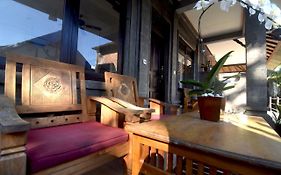 Arik'S Homestay Ubud